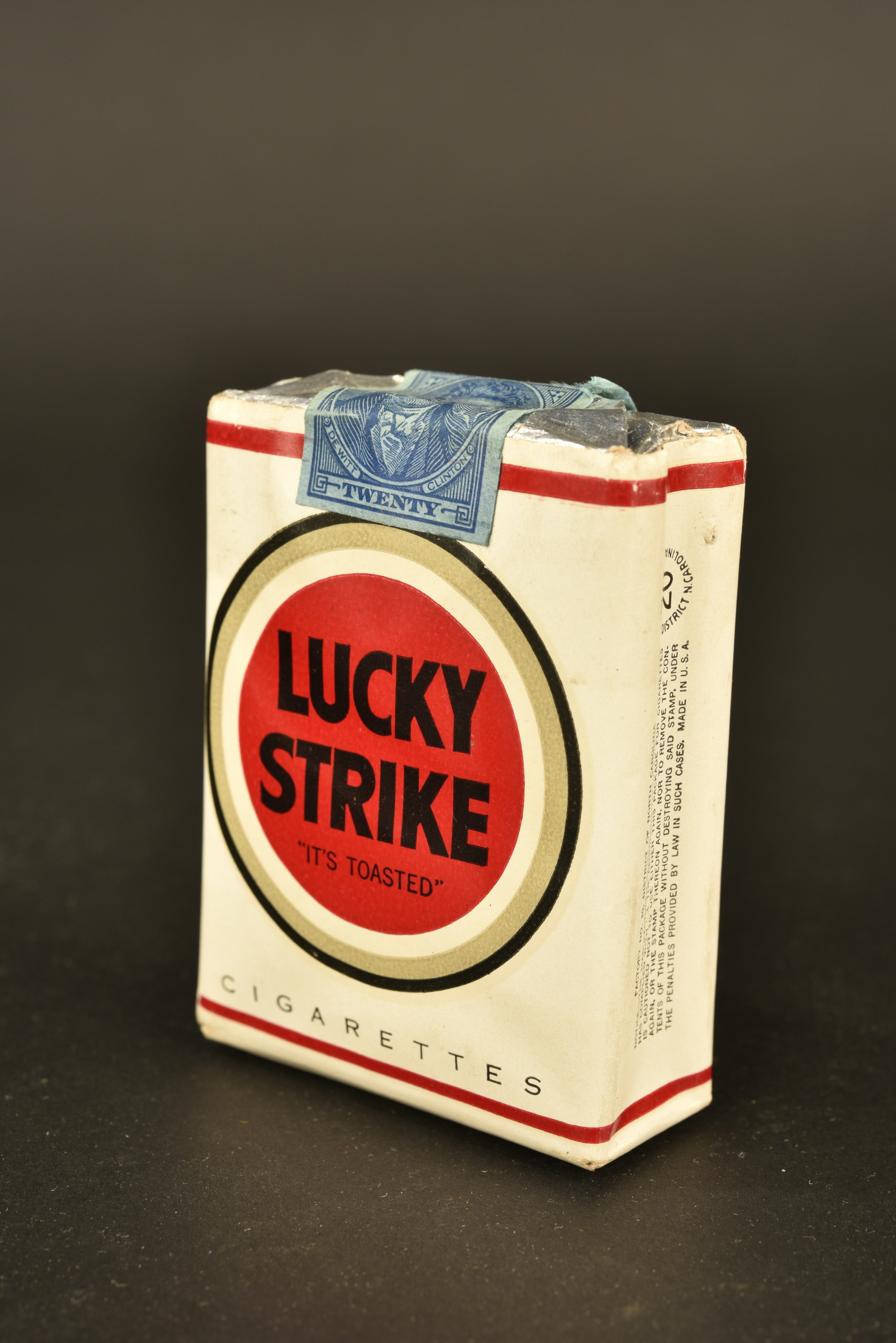 lucky strike cigarette