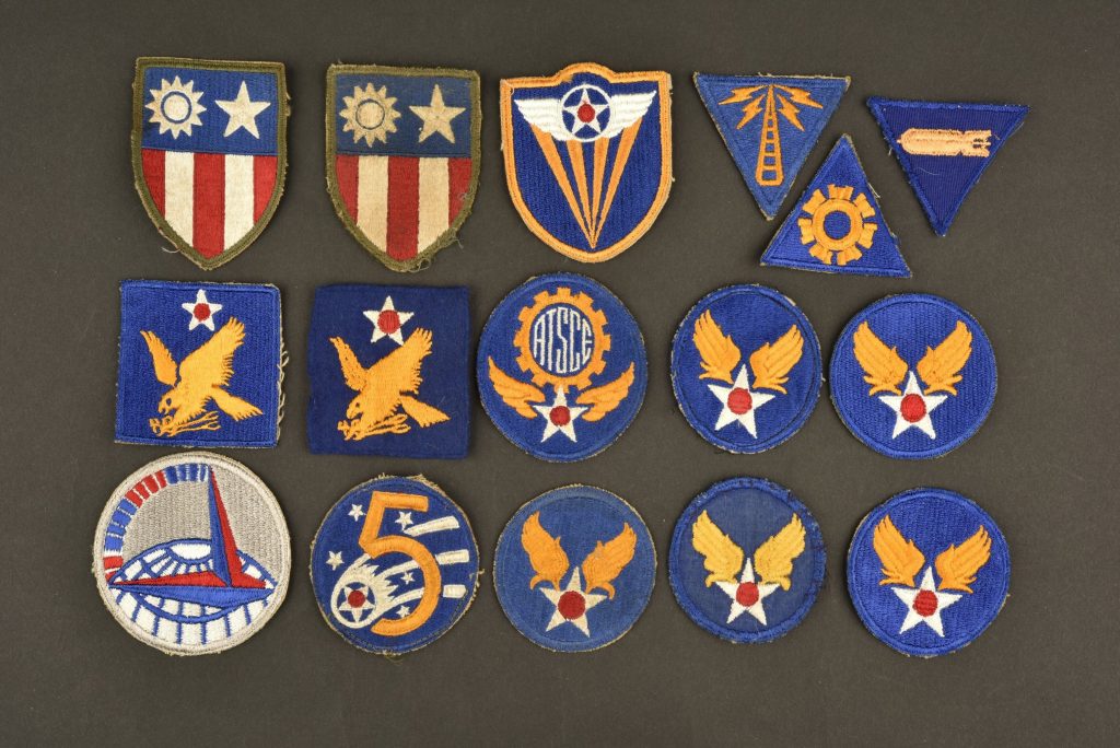 Ensemble d'insigne de l'USAAF. USAAF insignia set | Aiolfi G.b.r.